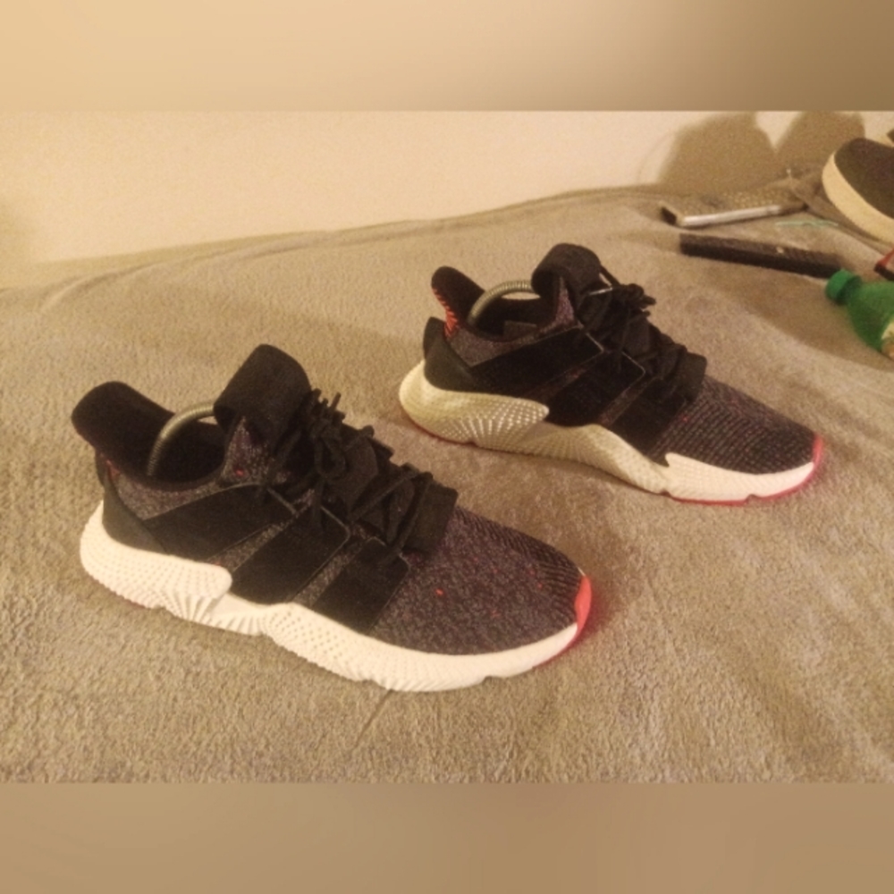 Adidas Prophere. Core Black/Solar Red. CQ3022. 2017. Size 9.5. Like New